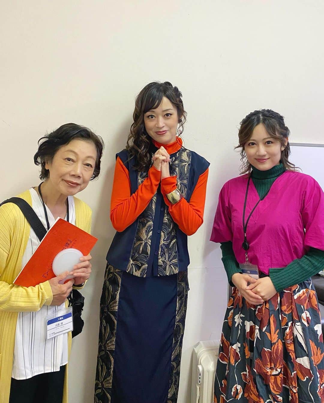 久代梨奈さんのインスタグラム写真 - (久代梨奈Instagram)「#近鉄アート館 #スタッフルーム  改めてありがとうございました♪ 短期間でしたが皆様と楽しく過ごすことができました✨ 温かい座組でした♪ またいつか皆様とご一緒できますように🌟」9月26日 22時41分 - rina.kushiro_official