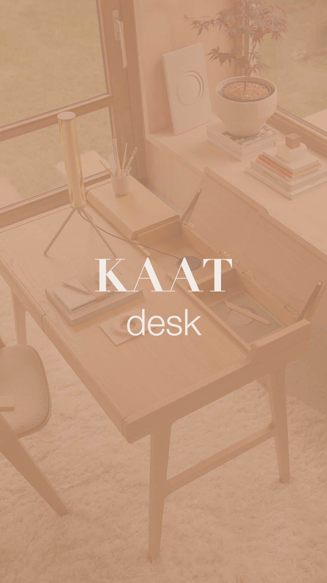 ZUIVERのインスタグラム：「The perfect addition to your workspace, yet comfortable and functional ✨ That’s our Kaat desk.     #zuiver #dutchdesign #zuiverdesign #fall23 #fallcollection #interieurinspiratie #woonkamerinspiratie #bureau #desk #thuiswerken #thuiswerkplek #homeoffice」
