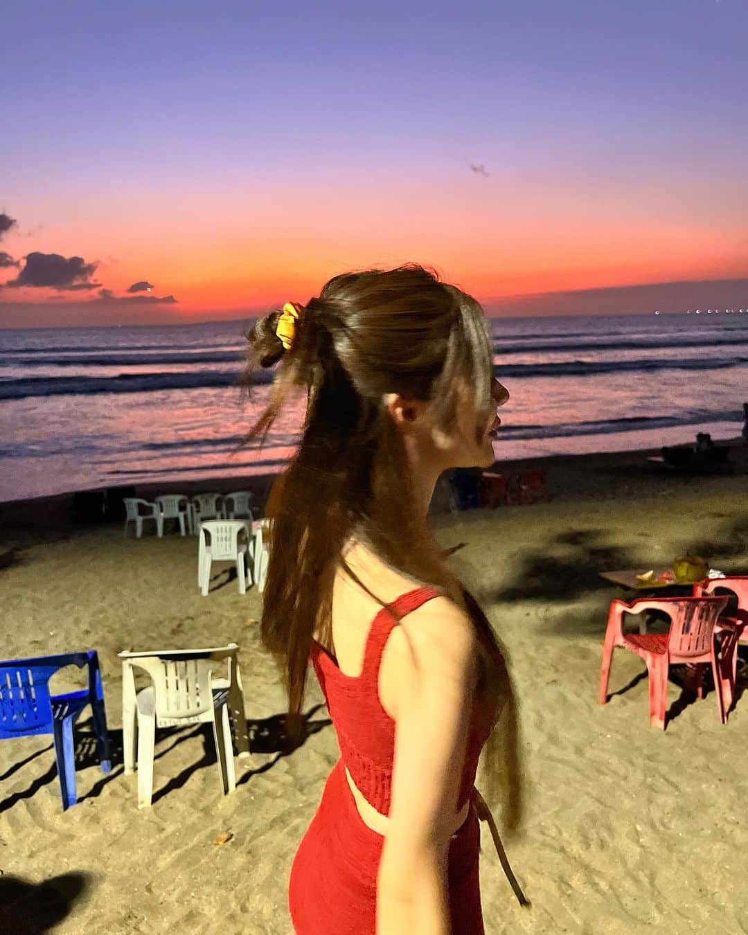 加藤美南さんのインスタグラム写真 - (加藤美南Instagram)「近くのビーチから見た夕焼けめっちゃ綺麗だったなぁ🌝🌙  #bali  #indonesia #beach #sunset」9月26日 22時49分 - minamikato_0115