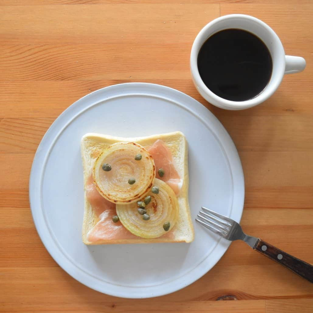 山崎佳のインスタグラム：「Today’s breakfast.」