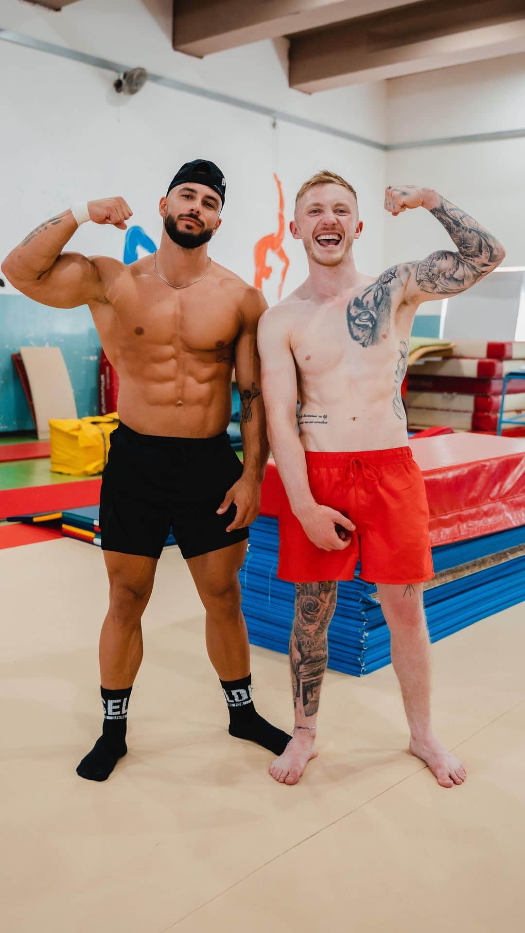 ナイル・ウィルソンのインスタグラム：「Olympic Backflip Challenge!  #gymnastics #calisthenics」