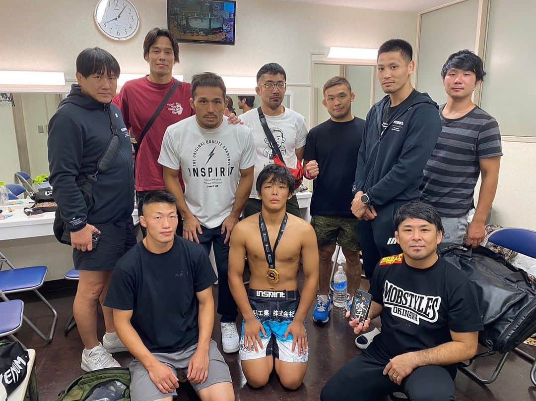 扇久保博正のインスタグラム：「先日、セコンドについた 笹くん、タケル 勝ちました。 次も勝ちますように」