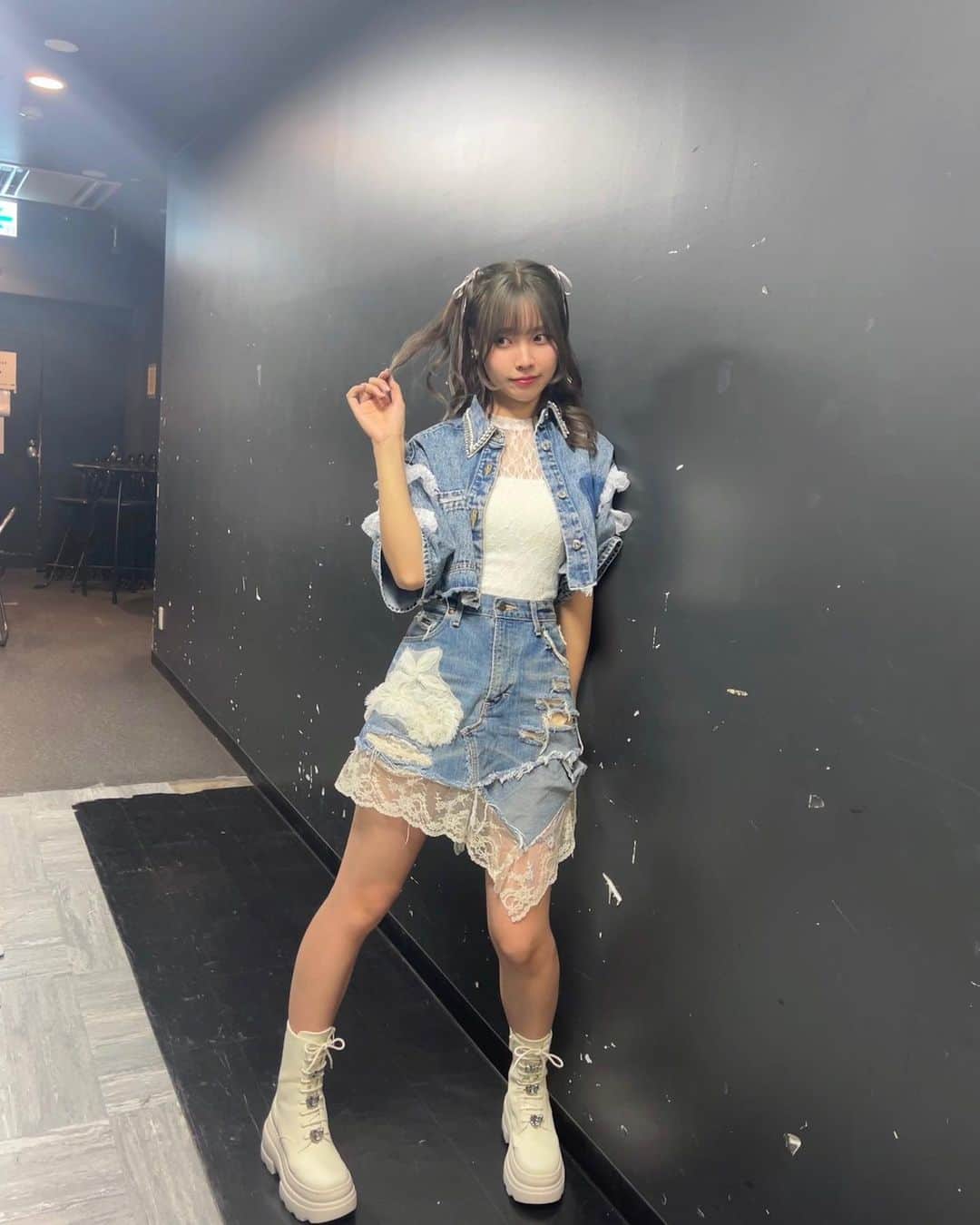 Liyuu（リーユウ）のインスタグラム：「Release event in Tower Record  デニム衣装着てました✌🏻」
