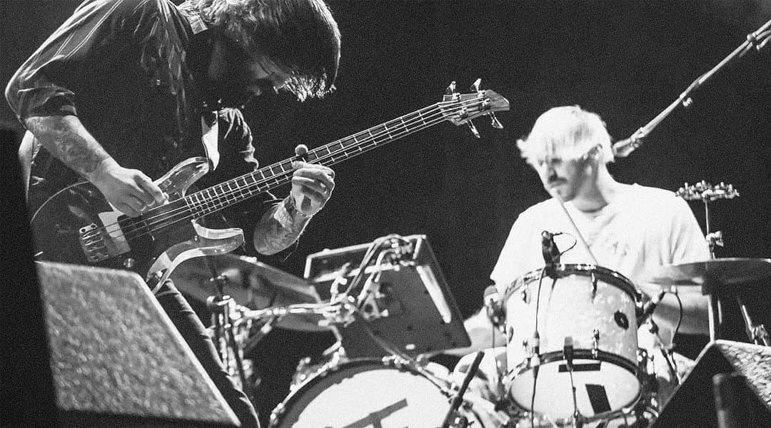 Death from Above 1979のインスタグラム：「#AUSTIN #TEXAS October 29 2023 @mohawkaustin / @levitation  w/ @demob_happy & @f_u_c_k_m_o_n_e_y  be there or be 🔲 photo by @dhallphoto  TICKET LINK AT deathfromabove1979.com/SHOWS」