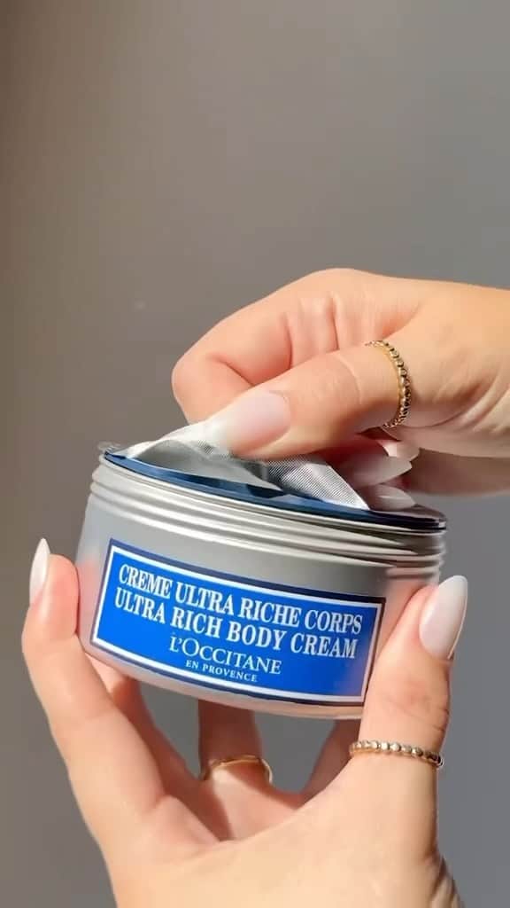 のインスタグラム：「When it’s refill day 👏💛✨Ft: @worldofcolorx #refill #refillday #sustainable #sustainablebeauty #loccitane」