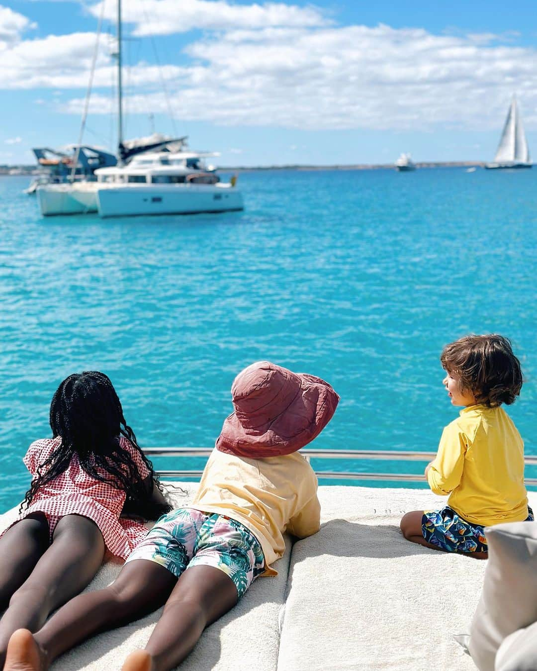 Giovanna Ewbankさんのインスタグラム写真 - (Giovanna EwbankInstagram)「Nosso primeiro dia em IBIZA ❤️ #ibiza #familiaewbankgagliasso #amor #familia」9月26日 23時44分 - gioewbank