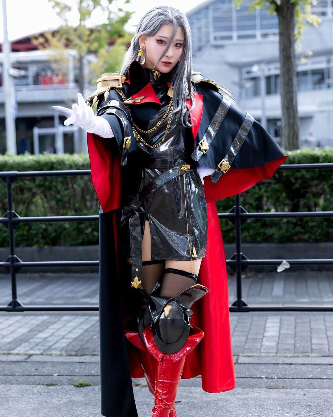 花宮いのりさんのインスタグラム写真 - (花宮いのりInstagram)「#TGS2023  #鈴蘭の剣 ブースにて 【サフィア】役で出演させていただきました⚔️  @xdgames.official    #東京ゲームショウ   #東京ゲームショウ2023   #アニメ   #アニメコスプレ   #コスプレイヤー   #コスプレ   #戦闘服  #engagekisscosplay   #cosplay   #cosplaygirl   #cosplaysexy   #コンパニオン   #cosplayphotography  #comicmarket   #comicmarketcosplay  #tokyogameshow   #tokyogameshow2023   #鈴蘭の剣  #鈴蘭  #スズラン  #ゲーム  #ゲームコスプレ   #サフィア」9月26日 23時51分 - hanamiyainori0118_official