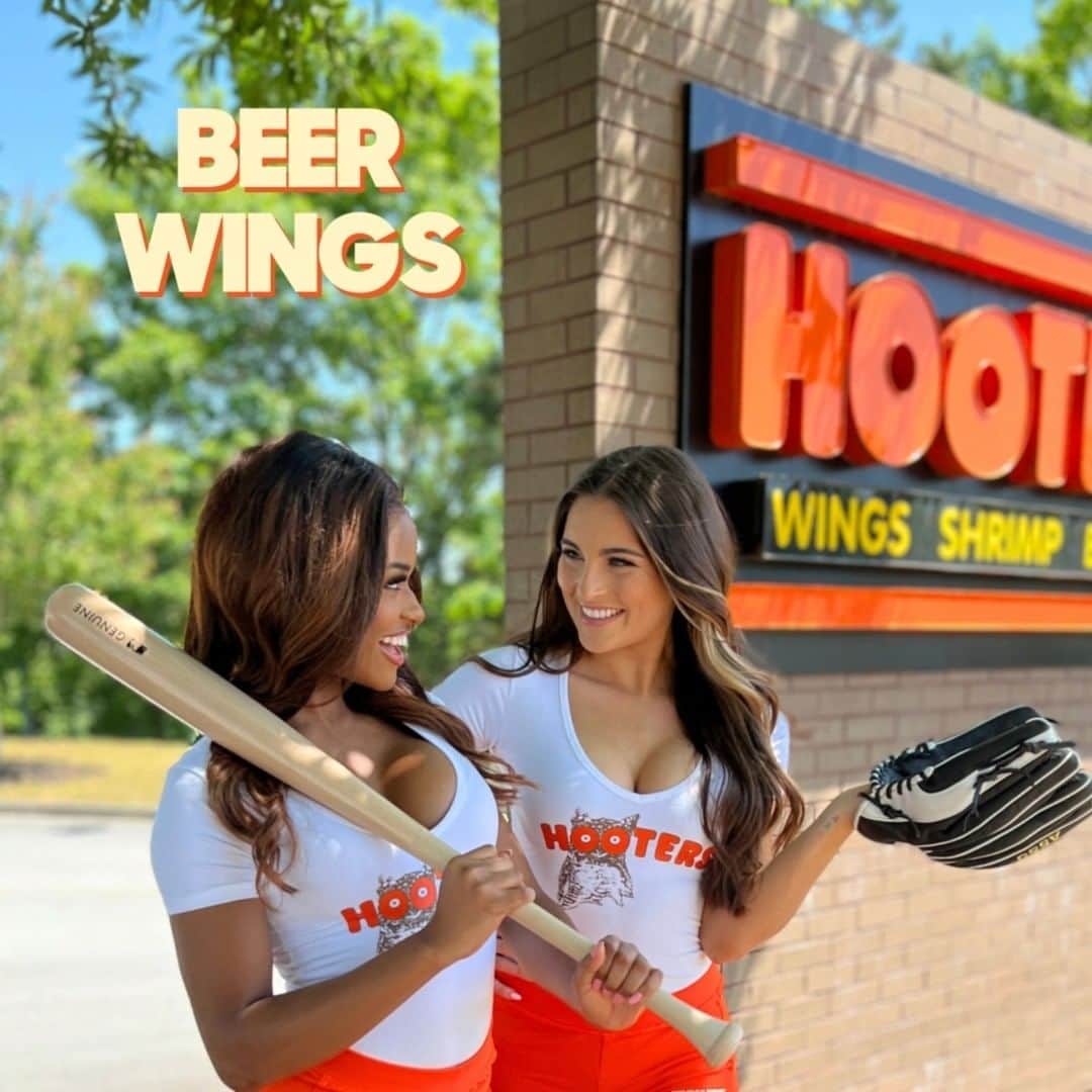 Hootersのインスタグラム：「Postseason baseball and wings at Hooters? It's a vibe.  Make plans to catch all the games with us when postseason playoffs start next week.   @nadeeruh @hooterssugarland @giannatulio」