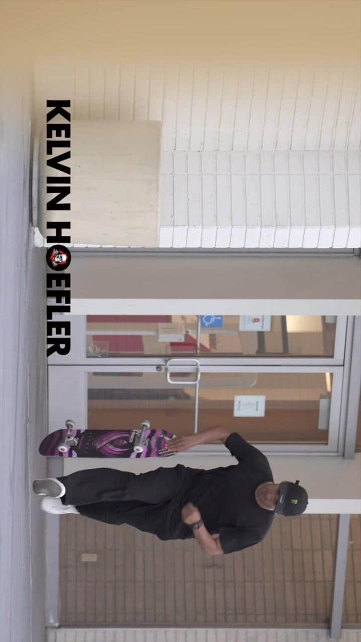 ケビン・ホーフラーのインスタグラム：「Powell Peralta X G-Shock  #Skateboardingisfun」