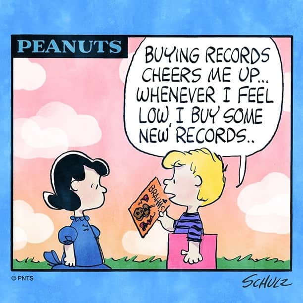 スヌーピーのインスタグラム：「What is your favorite record?」