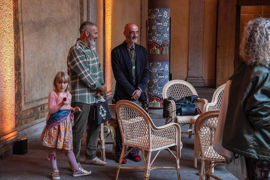 Pierre-Louis Masciaさんのインスタグラム写真 - (Pierre-Louis MasciaInstagram)「Memories from a magic day in Milan at Palazzo Isimbardi.  Pierre-Louis Mascia Spring Summer 2024 collection presentation, Voyage Autour De Mon Jardin.  Thanks to everyone who made this day unforgettable!  @achillepinto @eplusestudio @cvcommunications @pascalelandot @showroompoint @showroom_ioime @klauser_ @apropostudionyc @e_noi_ @bonacina1889 @northsix」9月27日 1時31分 - pierrelouismascia