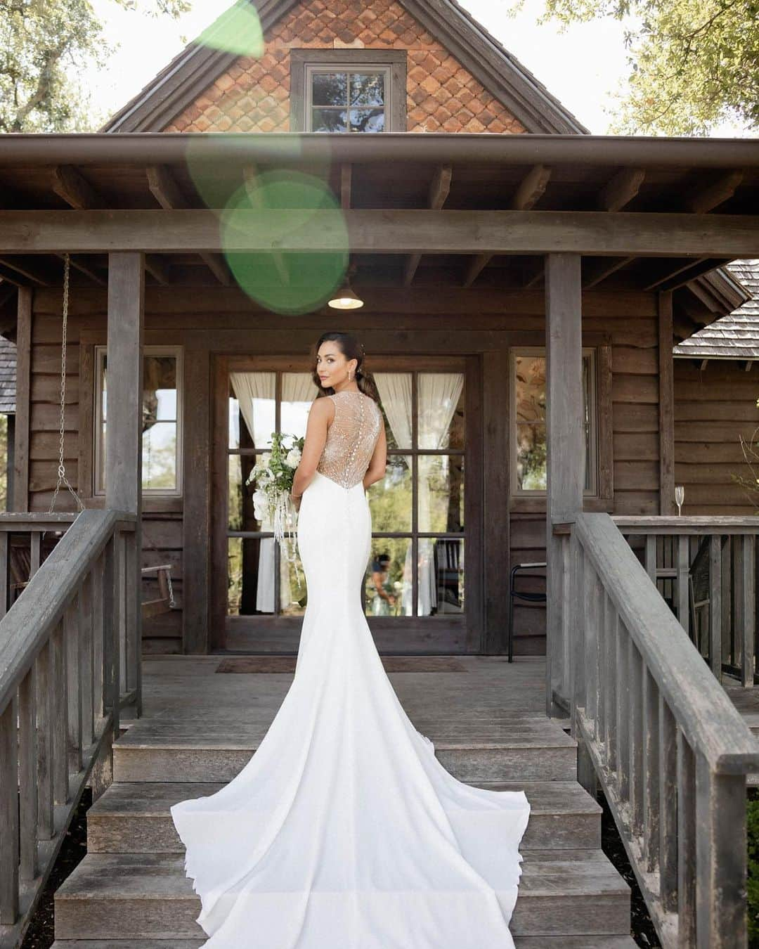 リンジー・モーガンさんのインスタグラム写真 - (リンジー・モーガンInstagram)「A @pronovias Bride 🤍  Thank you @pronovias for the most beautiful wedding dress & making this day the most magical of my life   Photography: Marcin Pawlowski @charmingimages Make up: Desirae Cherman  @desiraecherman  Hair: Michael Kanyon for KANYON Beauty @michaelkanyon  Nails: Ekaterina Danilina @that_russiangirl_」9月27日 1時30分 - linzzmorgan