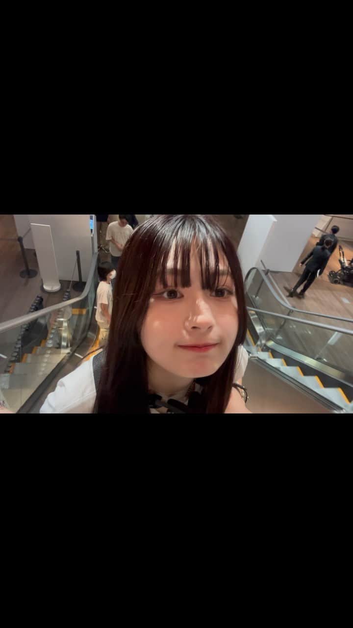 椎名亜美のインスタグラム：「身長どれぐらいに見える？」