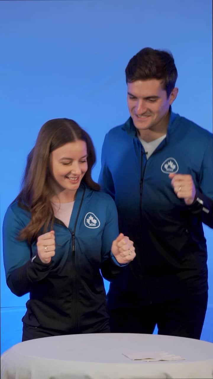 のインスタグラム：「As they prep for the upcoming season, watch as some of our ice dancers hilariously try to guess these classic songs from the 80s 🎶  How did they do? ___________  Alors qu’ils se préparent pour la saison à venir, regardez nos danseurs sur glace essayer de deviner ces chansons classiques des années 80 🎶  Comment se sont-ils débrouillés?」
