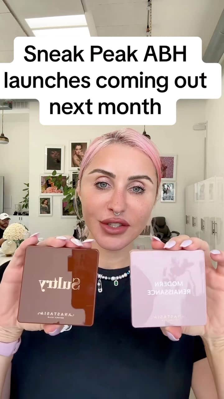 Anastasia Beverly Hillsのインスタグラム：「IS IT OCTOBER YET?! 😩✨ Comment below which one you’re most excited for! 👀⬇️  #AnastasiaBeverlyHills」