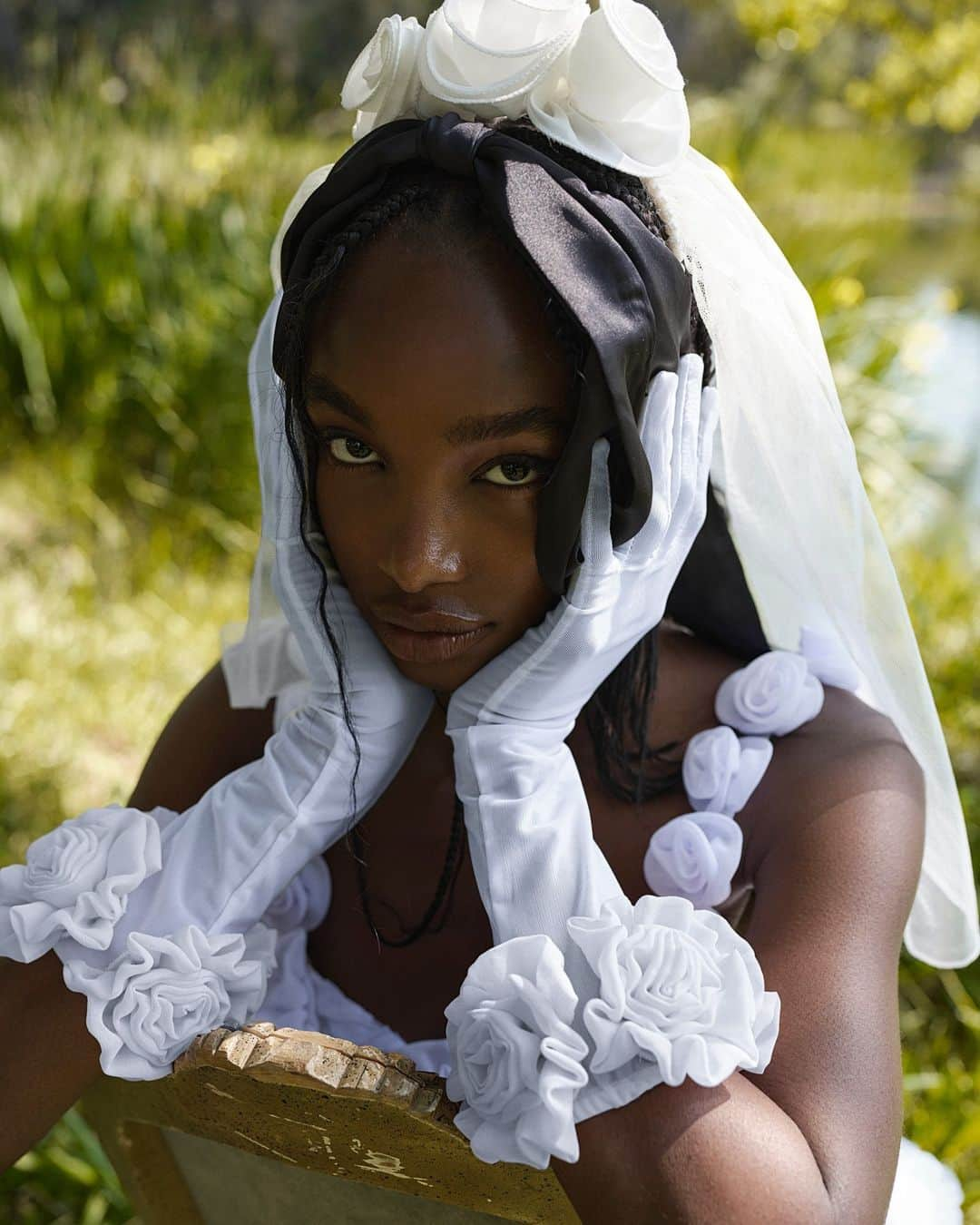 For Love & Lemonsさんのインスタグラム写真 - (For Love & LemonsInstagram)「FL&L LOVES LOVE 🕊️ Introducing Fall ’23 Bridal. An intricately designed bridal collection made with love for you and your special day. Forever stars here. #forloveandlemons  Model @bola.edun Photog @brcarr MUA @hadiakabir Hair @_uncle__lee_ Stylist @pursenboots Stylist Asst @laurenelizabethprior Production @nightsweekendsprod」9月27日 4時01分 - forloveandlemons