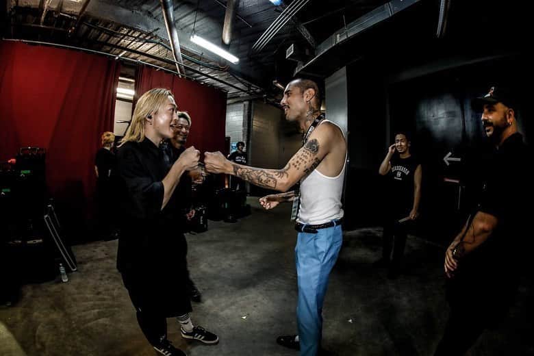 SINさんのインスタグラム写真 - (SINInstagram)「Sooo glad I met @felipesanchez and @howie.808 on this tour. They're the kindest, funniest, and chillest people I've ever met. They made my US trip lit 🔥🔥」9月27日 4時34分 - yureneiro