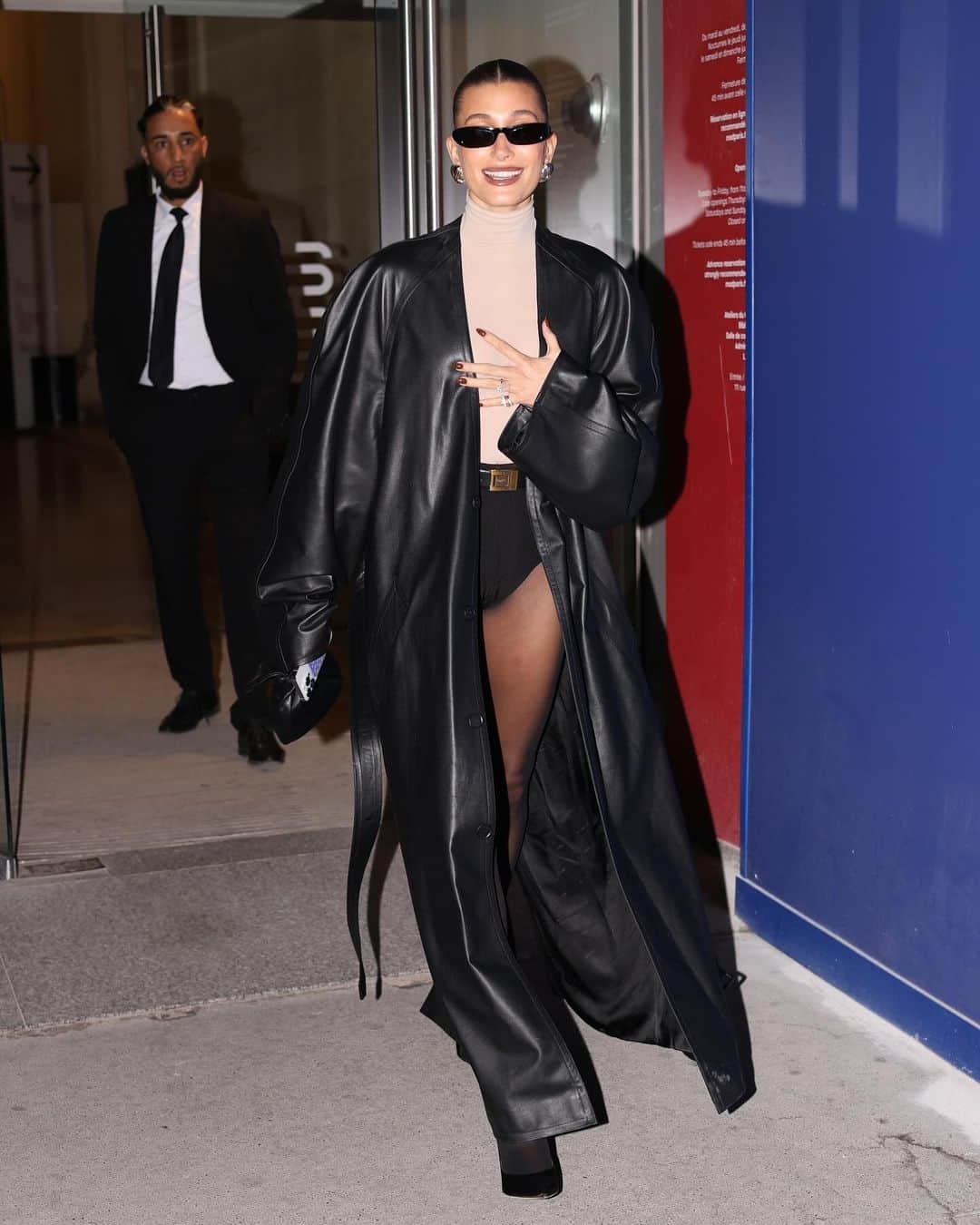 Just Jaredさんのインスタグラム写真 - (Just JaredInstagram)「Hailey Bieber looks fierce in a pantsless outfit while giving off "Matrix" vibes in her leather trench coat during a night out in Paris. More photos on JustJared.com! #HaileyBieber Photos: Backgrid」9月27日 5時25分 - justjared