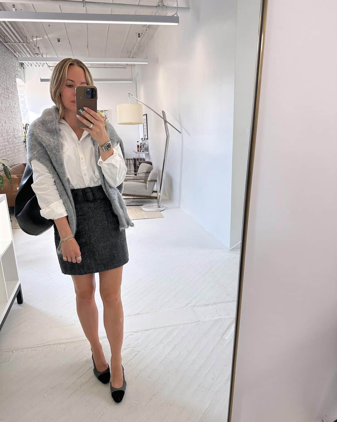 Helena Glazer Hodneさんのインスタグラム写真 - (Helena Glazer HodneInstagram)「Five different pieces, five different looks. Everything detailed in todays blog post. All items via @sezane. Any favorites? Mine is the black pants and grey cardigan combo.」9月27日 5時42分 - brooklynblonde1