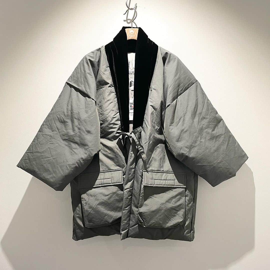 のインスタグラム：「＜THIS IS MADE IN JAPAN × BEAMS JAPAN ＞  【新入荷】 ●別注 どてら ダウンジャケット 23FW Item No.56-19-0013 ¥47,300-(inc.tax） Size.2,3,4  ※商品についてのお問い合わせは DM、又はお電話にて承っております。  お問い合わせ電話番号　 BEAMS JAPAN 1F ☎︎ 03-5368-7314  ーーーーーーーーーーーーーーーーーーーーーー  #beams  #beamsjapan  #beamsjapan1st  #ビームス #ビームスジャパン #日本製 #madeinjapan #日本の銘品」