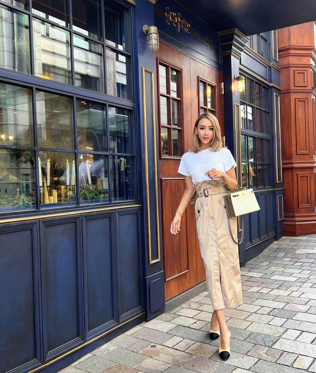 GENKINGのインスタグラム：「I'm really happy to be able to do what I like for a living✨ 打ち合わせの時は落ち着いた感じに🤣」