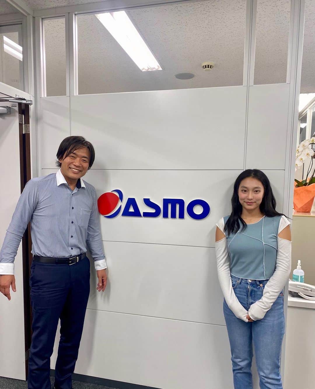 西畑萌香のインスタグラム：「帰国後バタバタしていたので社長に挨拶に行けてなかったのですが今日やっと行けました☺️ 調子が悪くても変わらず応援して頂きありがとうございます！QTまで頑張ります💪💪💪  ケーキありがとうございました〜🥹🥹🌸  #asmo」