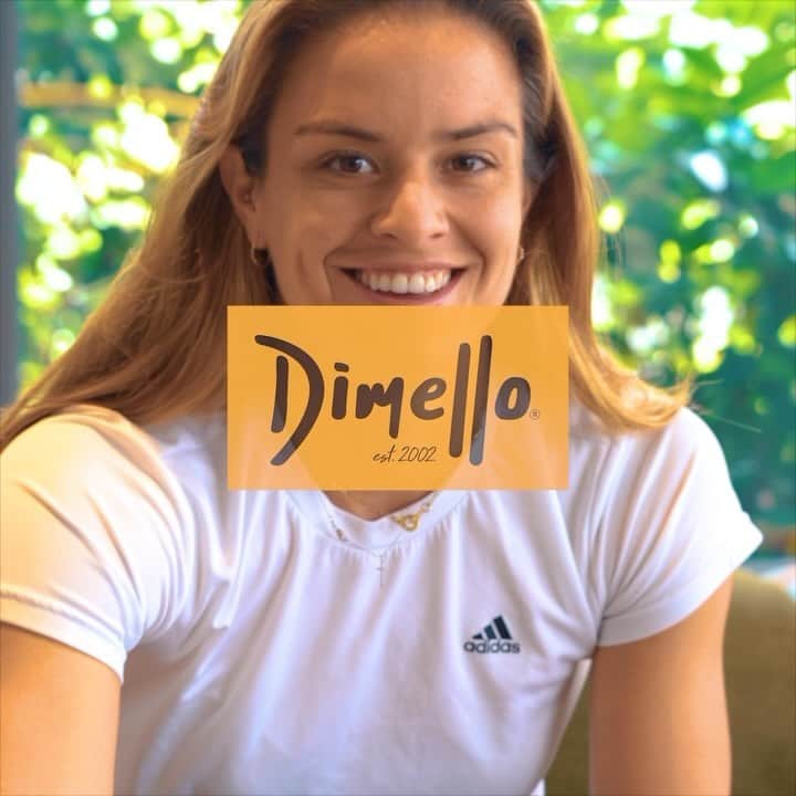 マリア・サッカリのインスタグラム：「Starting my day the Dimello way. Their blend is my wake-up call @dimellocoffeeco 🙌  #dimellocoffee #inthenameofcoffee」