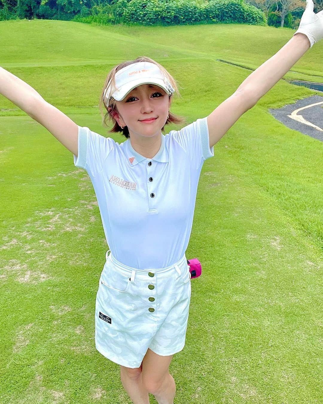 柑谷あゆみさんのインスタグラム写真 - (柑谷あゆみInstagram)「GTBカップ11月大会⛳️ ゲストで出ることになりました🏌️‍♀️ 久しぶりのGTBカップ 締切はたまたま10月30日(私の誕生日)です😀 詳しくはゴルフトゥデイ10月号、もしくはGTバーディーズ公式サイトで👍 それまでに上手くならないとなぁ。。。🥹  #ゴルフトゥデイ #gtバーディーズカップ  #ゴルフウェア  #マークアンドロナ #ゴルフ女子 #golf  #golfing  #golflife  #golfgirl  #instagolf  #golfer #골프 #골프웨어 #กอล์ฟ  #ゴルフコーディネート #ゴルフファッション #ゴルフ好きな人と繋がりたい」9月27日 15時55分 - kantani_ayumi