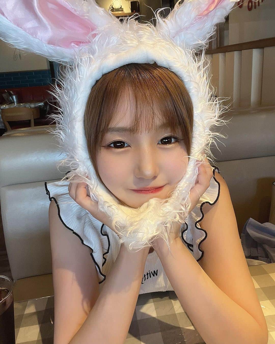 伊関あみのインスタグラム：「捕まえてくれ〜」