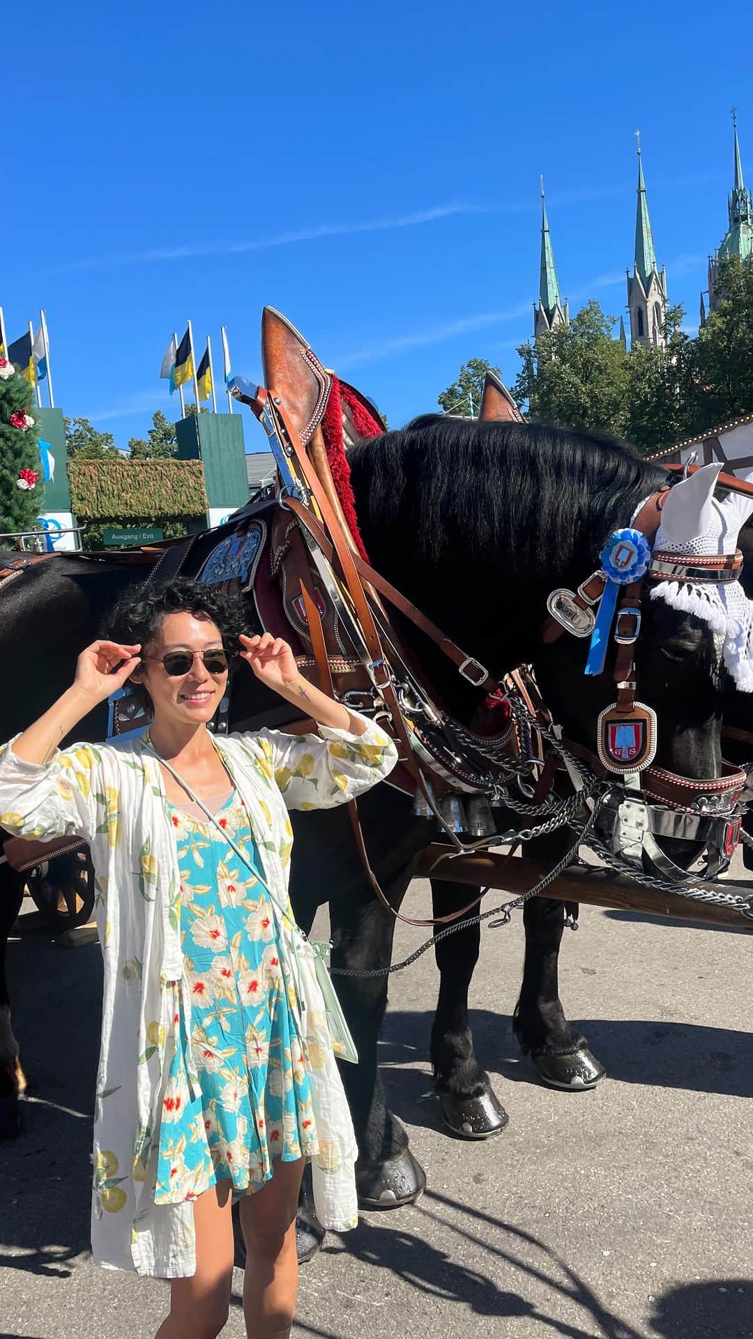 赤坂沙世のインスタグラム：「ドイツのあれこれ🇩🇪random memories of Germany  ほーんとに楽しかったドイツの思い出をひとまずエイッ🐝 私はこの秋冬はゆーーーっくり暮らします♨️  (デイビッドのサブリミナル入ってるから気をつけて💁🏻‍♀️)」