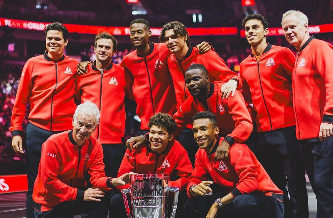 ロジャー・フェデラーさんのインスタグラム写真 - (ロジャー・フェデラーInstagram)「Congrats Team World 🌎 on a dominant week.  Wonderful Tennis 🎾  Can’t wait for Berlin 2024 ❤️💙 @lavercup」9月27日 7時49分 - rogerfederer