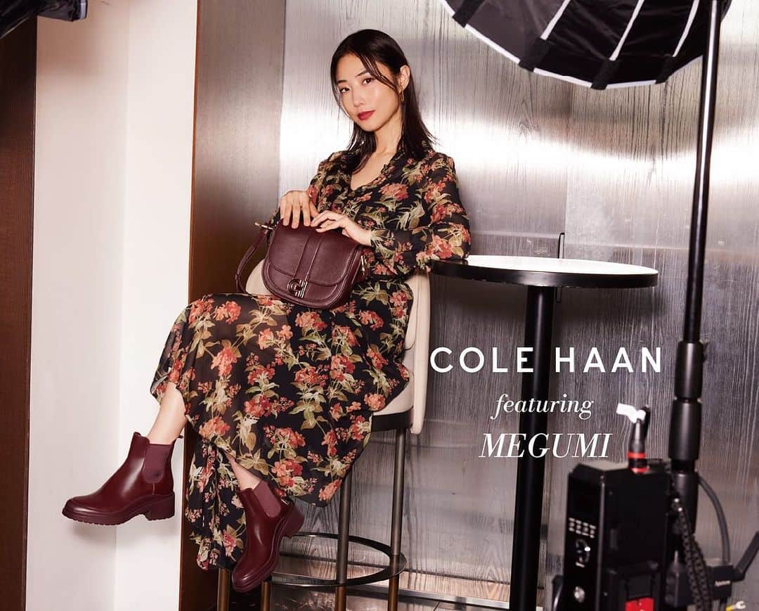 MEGUMIのインスタグラム：「この度アメリカを代表する、 グローバル・パフォーマンス・ライフスタイル・ブランドの 「Cole Haan（コール ハーン）」 日本初のミューズに就任いたしました。  履きやすさや使い心地の良さから得られる安心感と、 身なりを整えることでモチベーションを高めてくれるスタイルの 両方を兼ね備えているブランド。  私も含め、忙しく働いていたり1日を通して 広範囲で動き回る現代の女性にとって、 とても大切でありがたい味方だと感じます。  今後の活動を通じて、コール ハーンの優れた実用性と 今シーズン登場する素敵な新作を 皆様にご紹介できることを楽しみにしています！  続々公開される秋冬コレクション、 ぜひチェックしてみてください。 @colehaanjapan  #ColeHaan #コールハーン #秋冬ファッション #秋冬シューズ  #秋冬バッグ」