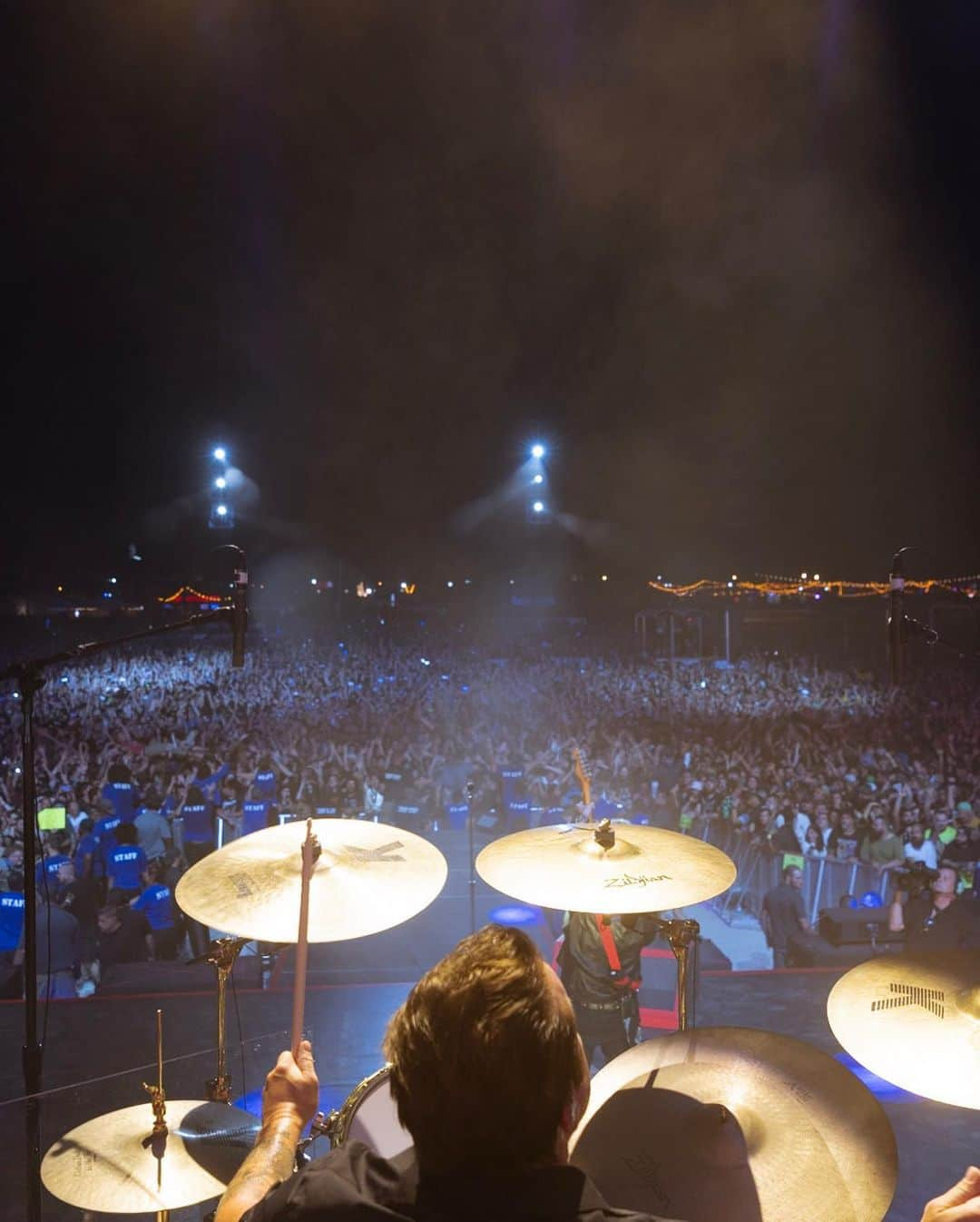 トレ・クールさんのインスタグラム写真 - (トレ・クールInstagram)「Kentucky was a blast! @louderthanlifefest rocked!!! Here’s some proof. 🧨🔥」9月27日 8時08分 - trecool