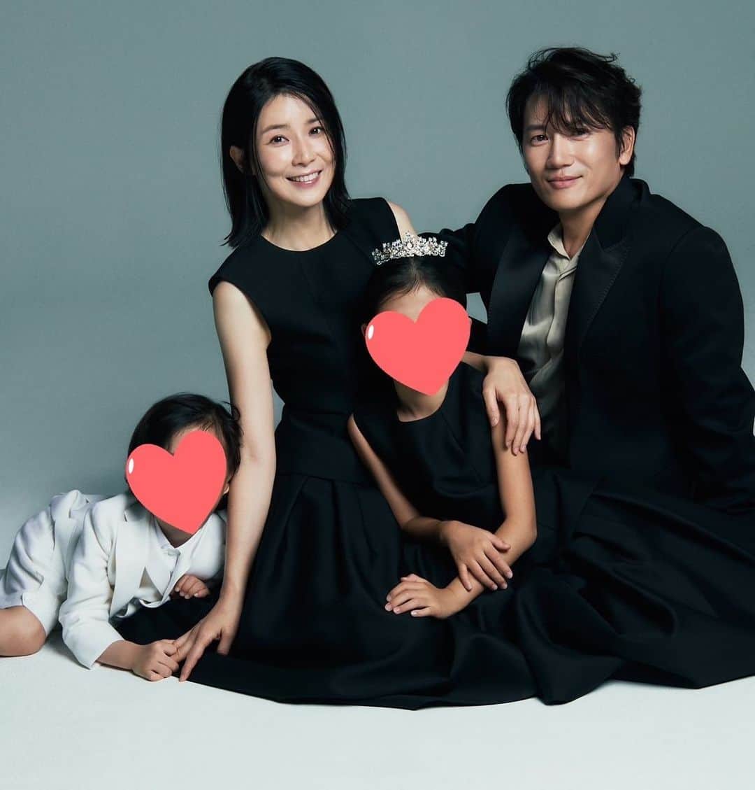 チソンのインスタグラム：「2023. 09.27 둘에서 넷 ❤️❤️❤️❤️」
