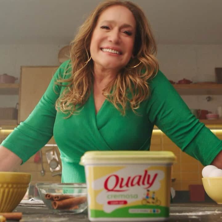 Susana Vieiraのインスタグラム：「Gente, eu amei que a @qualy, a margarina preferida dos brasileiros e a minha também, me convidou para compartilhar todos os bolos que eu amo preparar aqui em casa. Vocês gostaram? #GostoDeQualy #ÉoutraQualydade  publi」