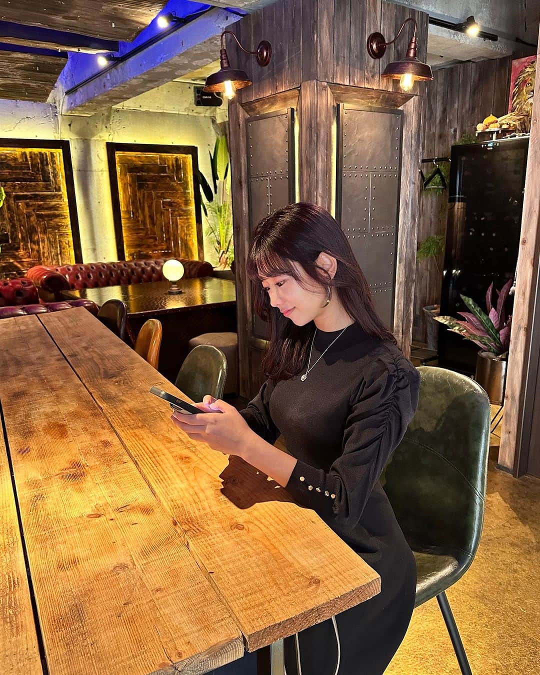堀江聖夏のインスタグラム：「⌇‎東京カレンダー🤍🍴 ⁡ @tokyocalendar  @watf_secretfarm  ⁡ 載せてなかった写真𓂃   ヘアメイク @joia_takekihair thank you✩♘  ________________________________ #東京カレンダー #裏側 #ディナー #撮影 #代々木上原 #watf」