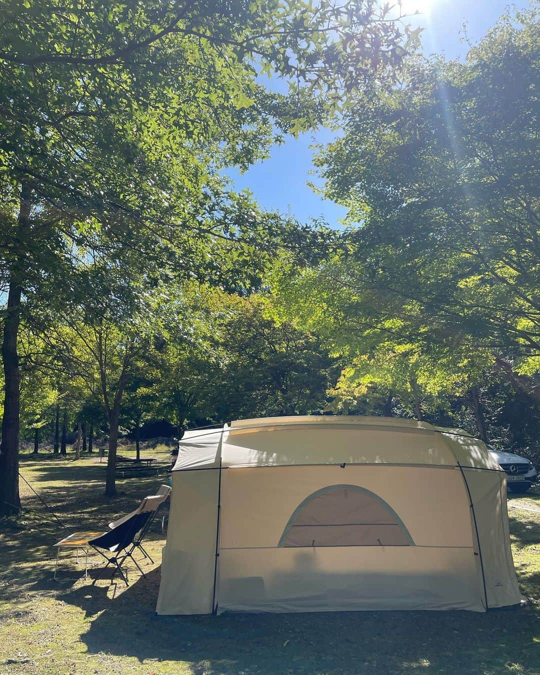 チェ・スルギさんのインスタグラム写真 - (チェ・スルギInstagram)「⛺️🏕️🍃  오크돔 🫶🏻힐레베르그 🫶🏻안나한 #야채캠핑」9月27日 10時30分 - angel9028