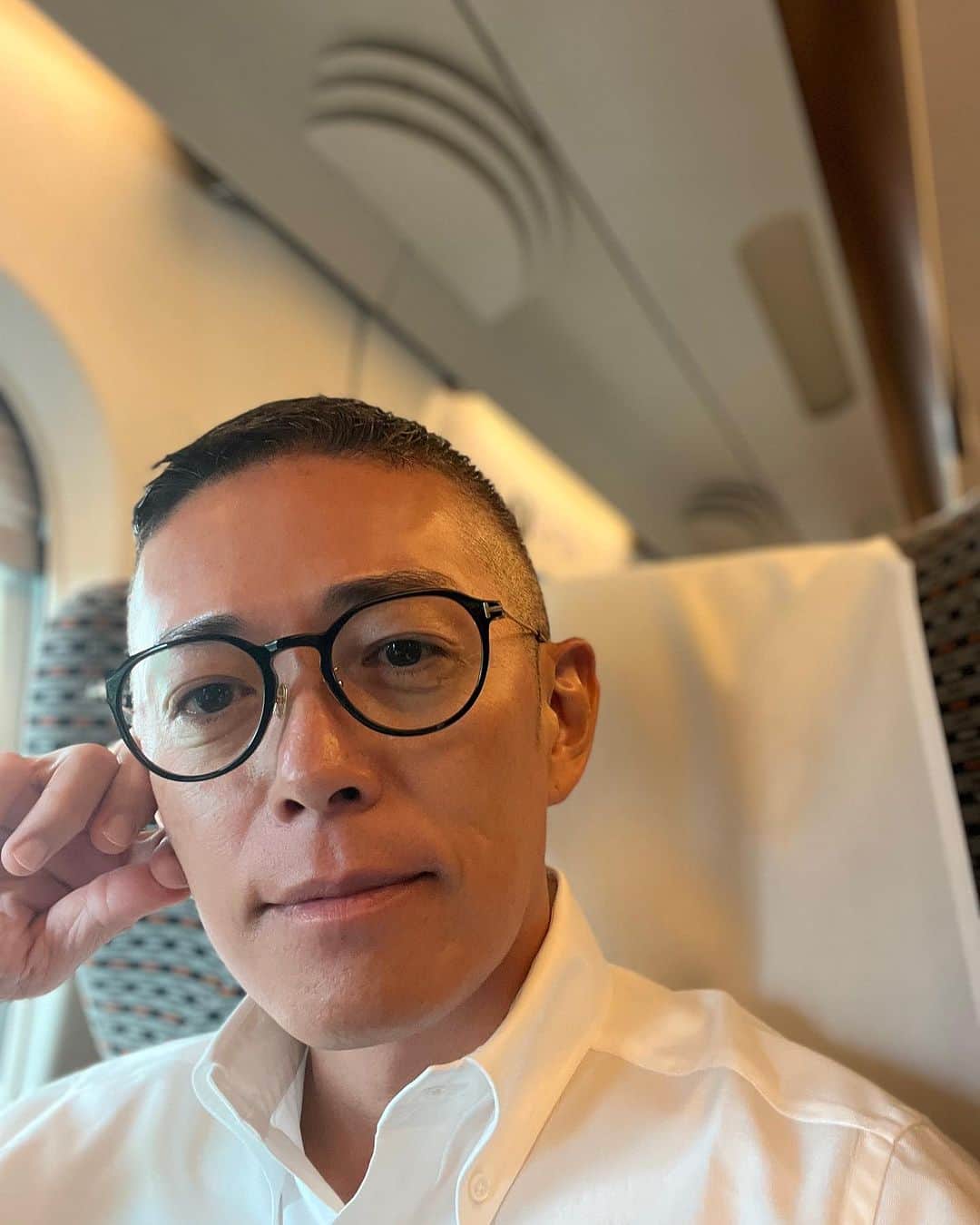 ピカ子のインスタグラム：「先日、52歳になりました^ ^  時が経つのは早いもので まさにあっという間！  体力気力の低下をはじめ 取り組むべき課題も多々ありますが 頑張り過ぎず粛々と歩みを進めて参る所存です。  これからも何卒宜しくお願い致します。  #いつもどうも有難う」