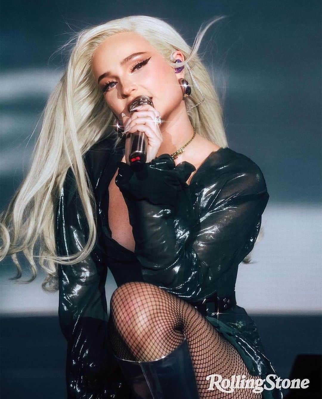 Britney TOKYOのインスタグラム：「@kimpetras @lifeisbeautiful fes in Vegas   📸 @rollingstone Hair @meli_dee Makeup @gilbert_soliz  Styled  @shaughnasty Nails @britneytokyo  Use: @naillabousa all in one extend gel, non wipe top & matte top mix , @tokyospicenail marshmallow @apresnailofficial almond long」