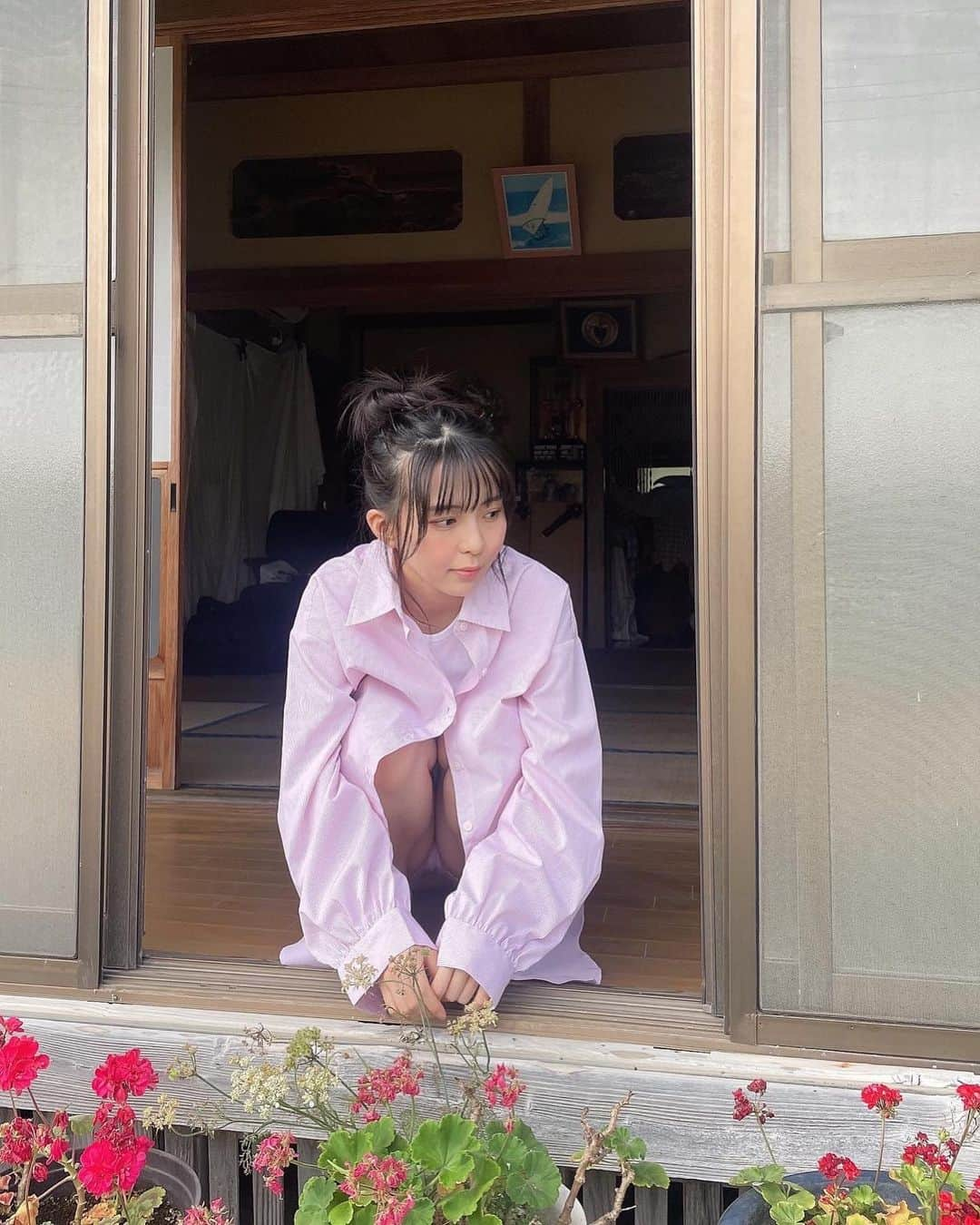 谷口茉妃菜さんのインスタグラム写真 - (谷口茉妃菜Instagram)「・ ヤンマガ➂ − offshot −  #STU48 #idol #fashion  #ootd #instalike #instagood  #ヤングマガジン #ヤンマガweb #週刊STU #谷口茉妃菜」9月27日 16時48分 - officialmahina__