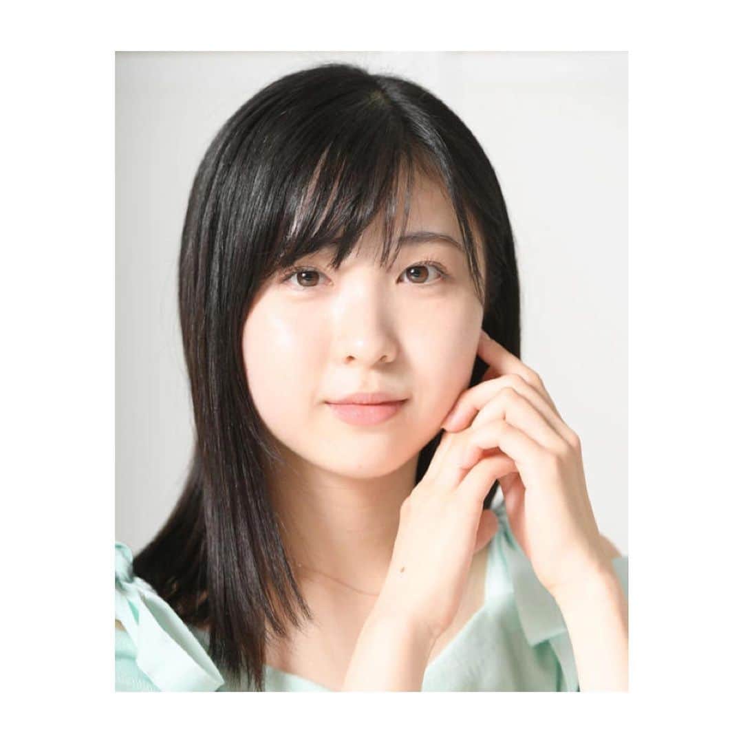 中村守里のインスタグラム：「本日発売の日刊スポーツに掲載して頂きました。ありがとうございます🤲🏻 映画｢まなみ100%｣｢海鳴りがきこえる｣ 舞台｢フラガール｣ よろしくお願いします🤲🏻 #まなみ100 #海鳴りがきこえる #フラガール23」