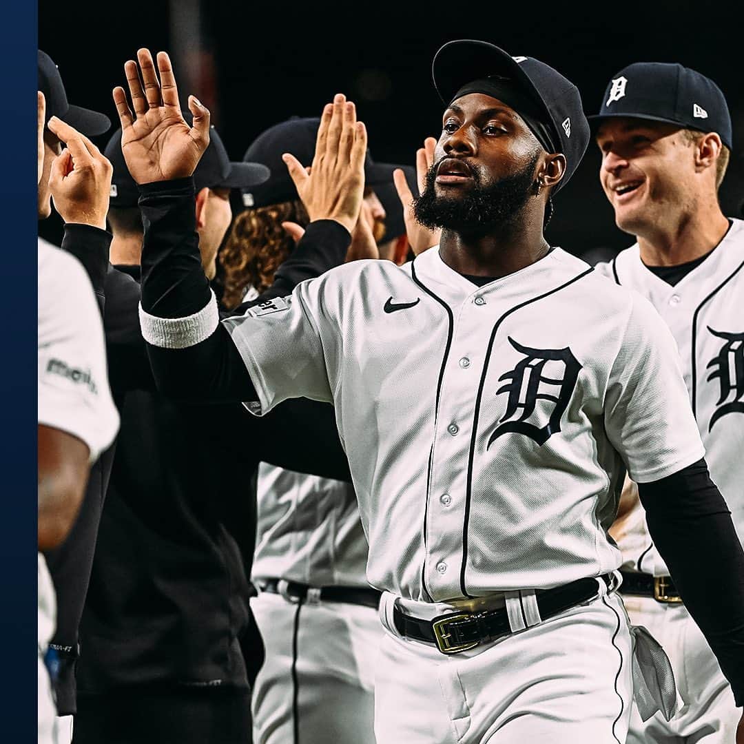 デトロイト・タイガースさんのインスタグラム写真 - (デトロイト・タイガースInstagram)「Setting the tone! #TigersWin」9月27日 11時36分 - tigers