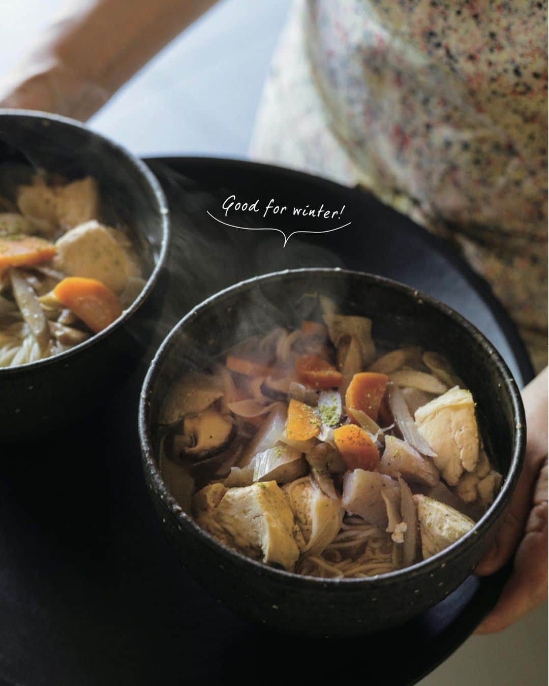 小堀紀代美さんのインスタグラム写真 - (小堀紀代美Instagram)「『ごはんのように食べる麺』（扶桑社）発売となりました。＊表紙は2枚目に  汁あり汁なし、温かいも冷たいも、あえるだけ、のっけるだけ、、、etc。中華麺、うどんそうめん、パスタ、、、、和洋中、エスニックと味わいも色々。麺だけで1冊の本が出来上がりました。  素材から旨みを引き出して、作り方のところどこにちょっとしたコツ、素材の組み合わせや作り方でおいしくなるように工夫をしています。(カツオ昆布だしをとって使うものもあるけれど、、、どの汁もギリギリの量で！多くなると調味料多めで塩分多めになり、そして旨みも薄まってしまうので）  麺料理ってなんとなく「ささっと麺にする？」とか「何か麺でいいかな」と言いがち、、、（私も、笑）そんな良さもあるのが「麺」🍝（〆にもなるしね。）  でも、ちょっと時間のある時は、ご飯のおかずを作るのと同じように向き合ってみると、バランスのとれたちゃんとした食事にもなるし、おもてなしの時の〆にもよかったり。（TKG🥚🍚ならぬTKUうどんバージョンもあります。作り置きそぼろ数種なども）  「今日も、麺にしよう！」「今日は何が食べたいかな、どれを作ろうかな？」と、日常の中で活用していただけたら嬉しい1冊です🍲  どうぞよろしくお願いいたします。  デザイン：鳥沢智沙さん @sunshinebird.g  撮影：山田耕司さん スタイリスト：久保田朋子さん　@eggstand  取材・構成：加藤洋子さん 編集：渡邊みどりさん  ＊＊＊＊＊＊＊＊＊＊＊＊＊＊＊＊＊＊＊＊＊＊＊ 本日、14時過ぎからクリス智子さん　@chris_tomoko の番組にGOOD NEIGHBORS : J-WAVE 81.3 FM RADIOに出演させていただきます。こちらもどうぞよろしくお願いいたします。（Radicoのアプリでもぜひ！）」9月27日 11時37分 - likelikekitchen