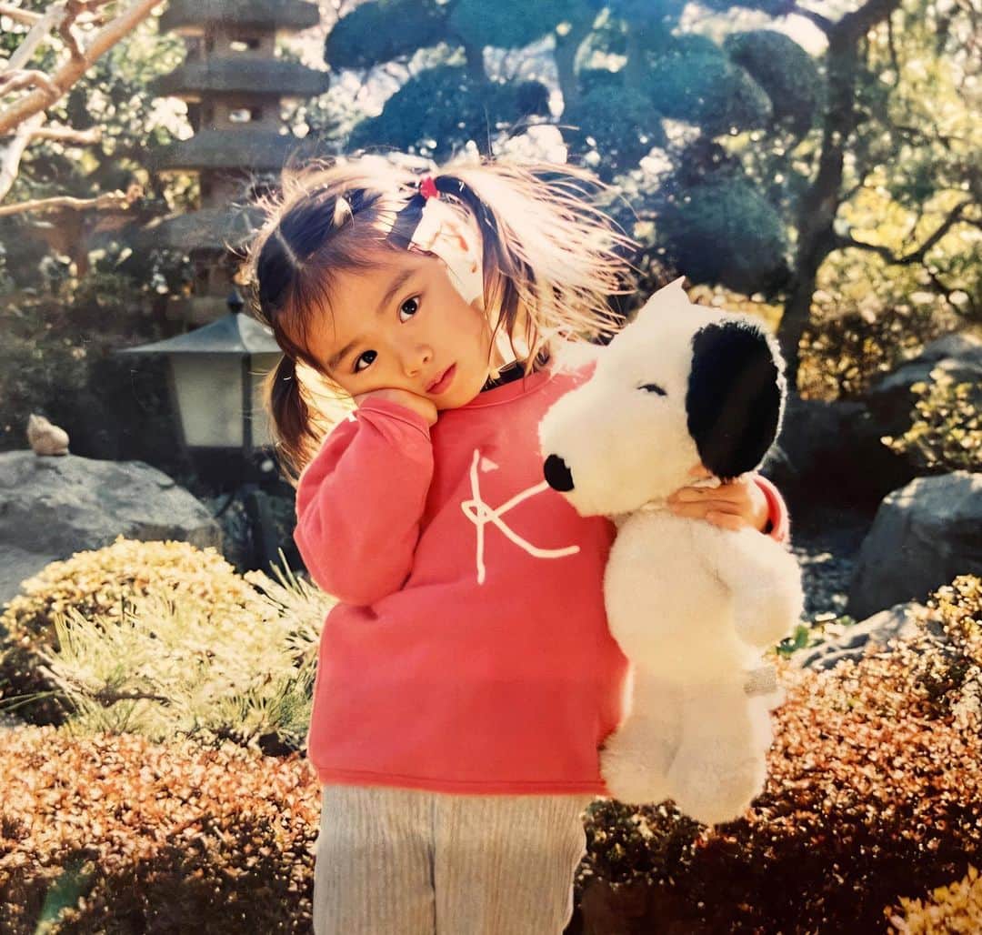 のインスタグラム：「またひとつ歳をとったど㊗️✌️  謎に声帯をやっちまいまして 筆談で誕生日を過ごしています🙇 (風邪じゃないのでご心配なく)  32歳は健康に気をつけて楽しく頑張ります🙇  #いつもありがとう #これからもよろしくね」
