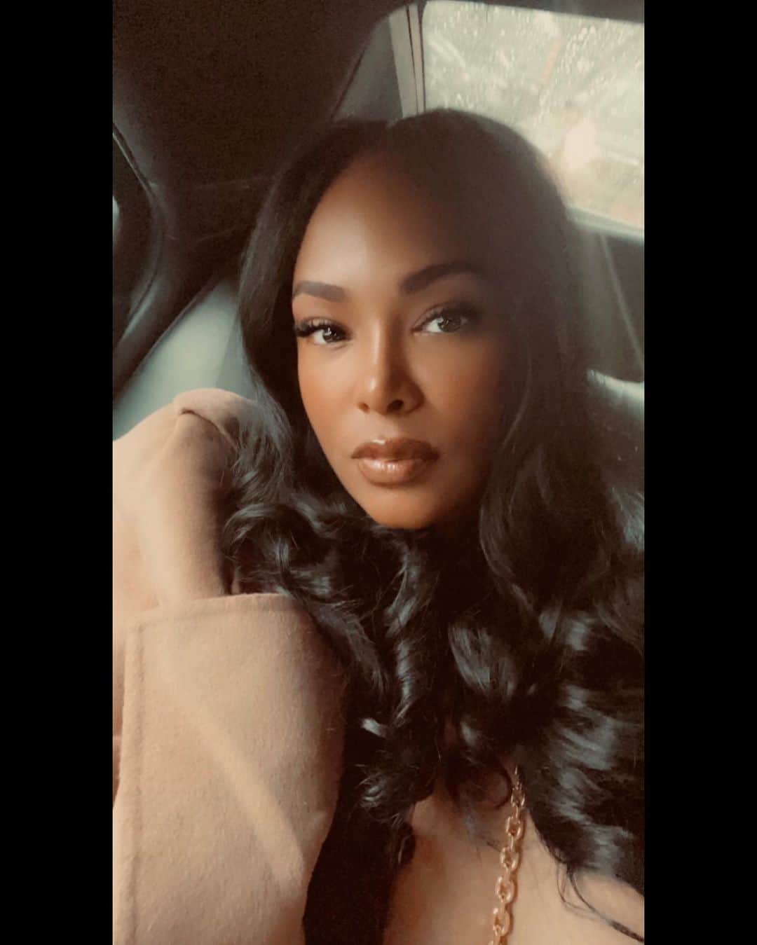 キーシャ・エップスのインスタグラム：「Thank you for the Grace✨」