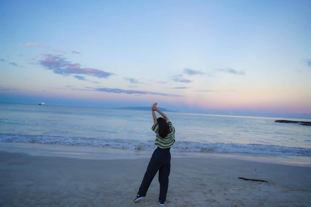 熊田茜音のインスタグラム：「⁡ ⁡ 夢の世界みたいな海だった  #静岡#海#夢」