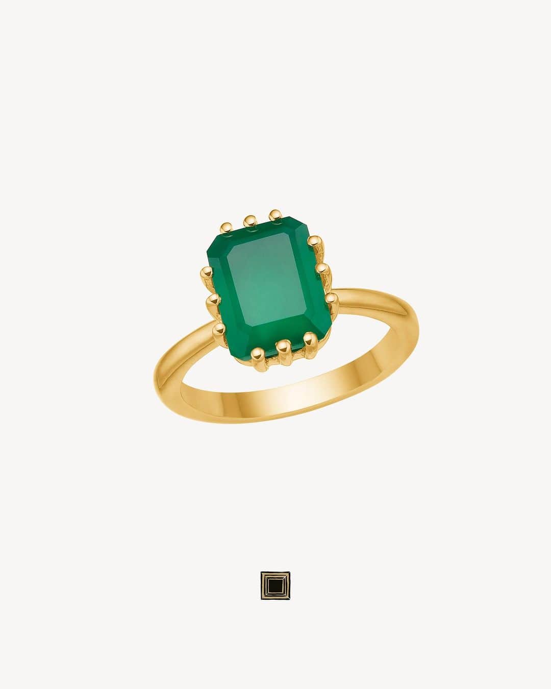 カレ ジュエリーさんのインスタグラム写真 - (カレ ジュエリーInstagram)「MIDNIGHT rings online now. Emerald or cabochon-cut, set with Amethyst, Green Agate, Malachite, or Black Agate. All made in 925 sterling silver, plated with 18-karat gold.    #carre #gemstonejewellery #birthstone #gemstones #sterlingsilver #carré #carréjewellery #jewelry」9月27日 13時00分 - carrejewellery