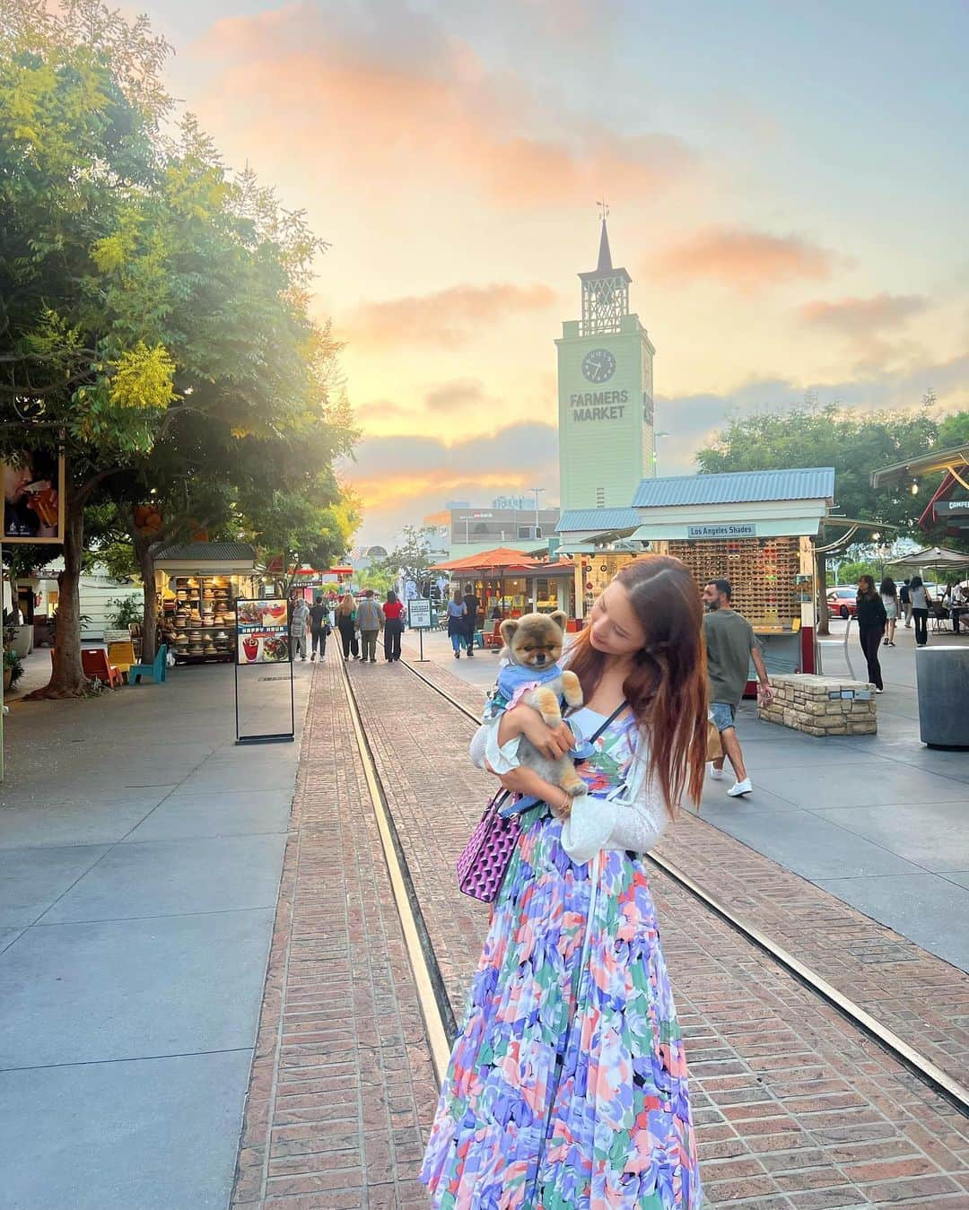 イ・ダヘさんのインスタグラム写真 - (イ・ダヘInstagram)「#thegrove #farmersmarket with #mylove @heart_greaten」9月27日 13時36分 - leedahey4eva