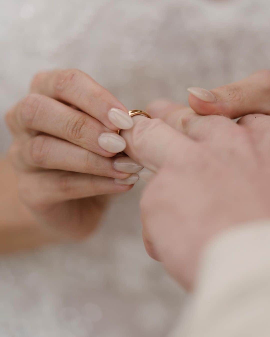 イプシー・キーラティのインスタグラム：「24 . September. 2023 🤍 “ And now I pronounce you , Husband & Wife “  • • #kittengummythewedding 👰🏻‍♀️🤵🏼‍♂️ Cr. @weerayuttsnap 📷」