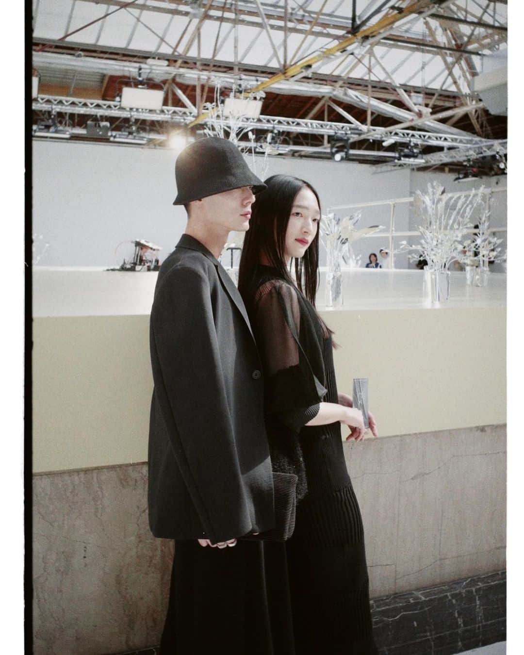 岩崎拓馬のインスタグラム：「🇫🇷🇫🇷🇫🇷🇫🇷 . . @cfcl_official  24SS Presentation  with @saki_nakashima  . . #pfw #parisfashionweek #happytime」